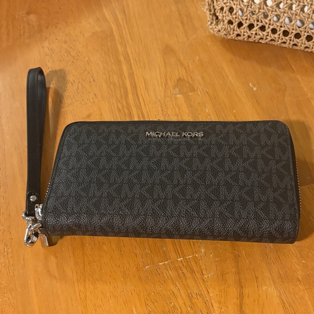 Michael Kors Black Logo Zip Wristlet Wallet